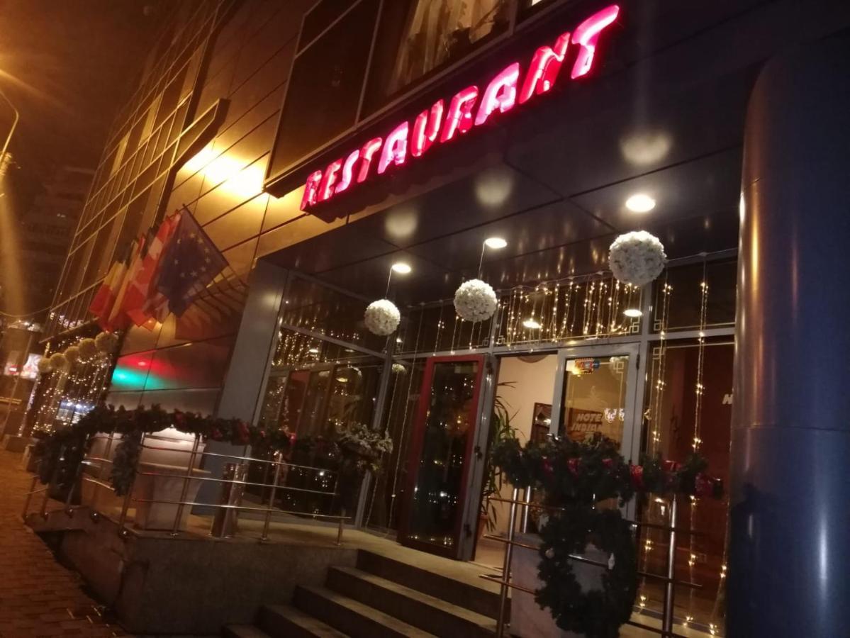 印第安纳酒店 雅西 外观 照片
